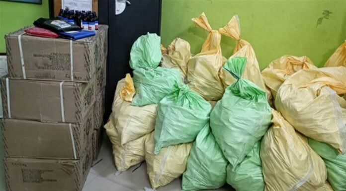 बिहार : 20 लाख की नशीली दवा के साथ चार गिरफ्तार दवाएं जब्त