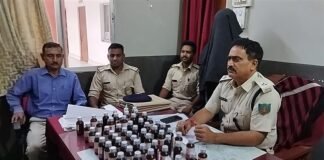 60 बोतल प्रतिबंधित दवा के साथ एक युवक गिरफ्तार प्रतिबंधित दवा