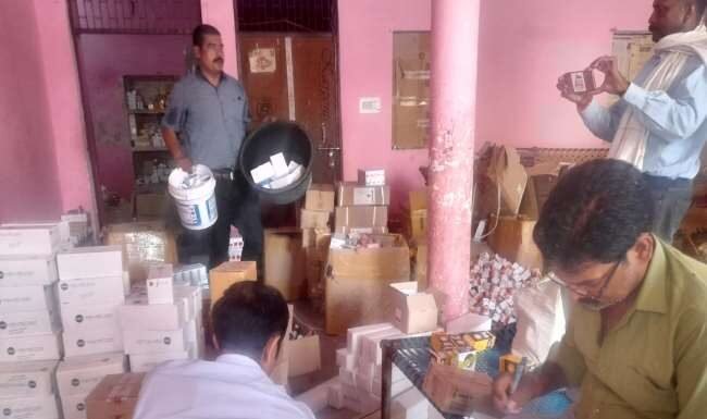 दवाओं का अवैध कारोबार, करोड़ों रुपए की दवा जब्त अवैध कारोबार