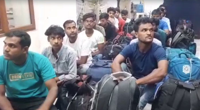 नशीली दवा तस्कर गिरोह का भंड़ाफोड़, 16 आरोपी गिरफ्तार कफ सिरप