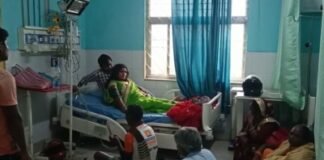 आईसीयू में सर्पदंश की शिकार महिला के साथ घंटों तंत्र-मंत्र, मौन बना अस्पताल प्रशासन आईसीयू