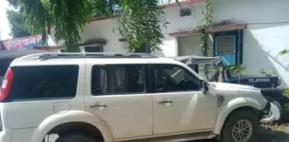 पुलिस ने बरामद किया लाखों का कफ सिरप, आरोपी फरार कफ सिरप