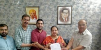 मांगों के समर्थन में केमिस्ट एसोसिएशन ने विधायक को सौंपा ज्ञापन पंजाब