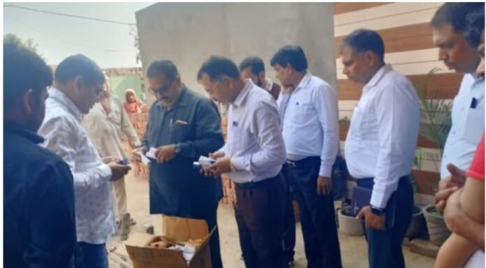 सीएम फ्लाइंग व दवा विभाग ने मारा क्लिनिक पर छापा, झोलाछाप डॉक्टर पर मामला दर्ज