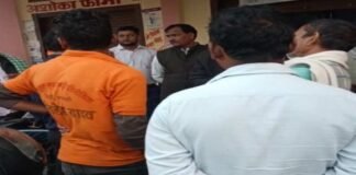 महिला की मौत के बाद परिजनों ने नर्सिंग होम पर जमकर काटा बवाल चिकित्सकीय लापरवाही