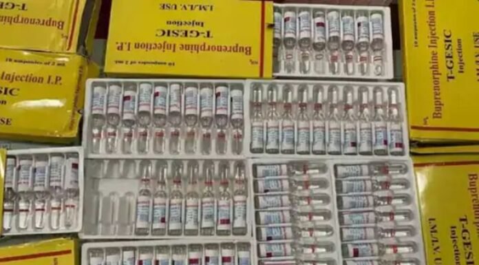 वाराणसी रेलवे स्टेशन पर जब्त हुए पेन किलर इंजेक्शन