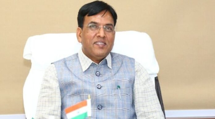 नकली दवा बनाने वाली फार्मा कंपनियों को बख्शा नहीं जायेगा: मनसुख मांडविया