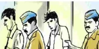 मिलावटी आयुर्वेदिक दवाइयां बेचने वाले गिरोह का पर्दाफाश