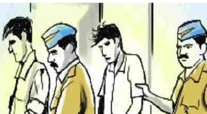 मिलावटी आयुर्वेदिक दवाइयां बेचने वाले गिरोह का पर्दाफाश