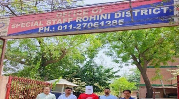 दिल्ली में प्रतिबंधित दवाएं बेचने के आरोप में केमिस्ट गिरफ्तार
