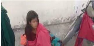अस्पताल के बाहर महिला ने बच्चे को दिया जन्म, स्वास्थ्य व्यवस्था पर उठे कई सवाल