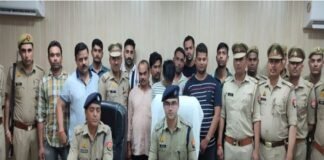 अमरोहा में नशीली दवाइयों और इंजेक्शन के साथ 5 युवक गिरफ्तार