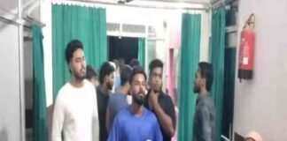 झारखंड में सील अस्पताल में प्रसव के दौरान नवजात की हुई मौत, प्रशासन पर उठे सवाल