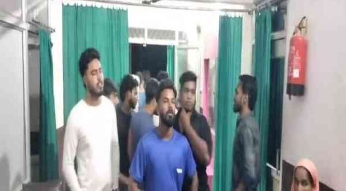 झारखंड में सील अस्पताल में प्रसव के दौरान नवजात की हुई मौत, प्रशासन पर उठे सवाल