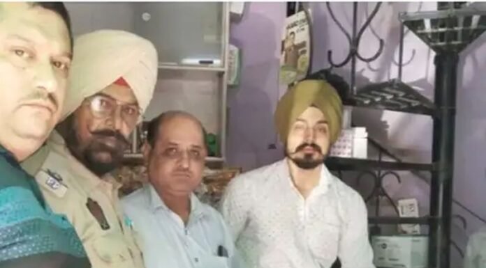 होशियारपुर में बिना लाइसेंस के चल रहे मेडिकल स्टोर पर छापेमारी, बरामद हुई 35 तरह की प्रतिबंधित दवाएं