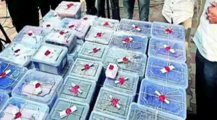 ड्रग्स की खिलौनों और किताबों के माध्यम से तस्करी का खुलासा