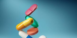 एंटीबायोटिक दवाइयां खाने से डैमेज हो सकता है लिवर, रहें सावधान