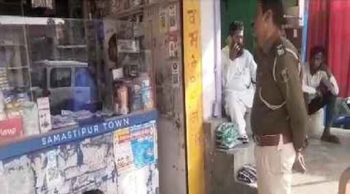 अवैध रुप से चल रही दवा दुकानों में छापेमारी, 65 तरह की दवाएं हुई जब्त