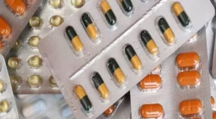 16 दवा कॉम्बिनेशन पर लगा बैन, स्किन-कॉस्मेटिक प्रोडक्ट भी शामिल