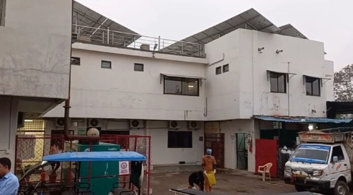 निजी अस्पताल में ऑक्सीजन सिलेंडर फटा, एक की मौत