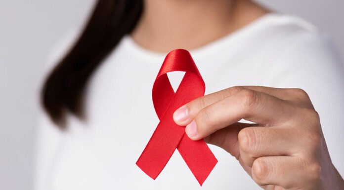 चार एचआईवी (HIV) पीडि़तों की हर्बल उपचार से मौत