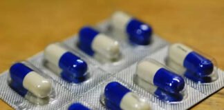 नशीली दवाओं की तस्करी में नामी कॉलेज के दो छात्र अरेस्ट डॉ. रेड्डीज