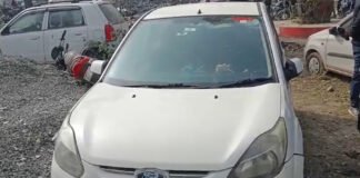 मीडिया लिखी कार में नशीले कफ सीरप की तस्करी, युवक अरेस्ट