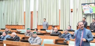 बल्क ड्रग फार्मा और मेडिकल डिवाइस पार्क सरकार की शर्तों पर ही बनेंगे