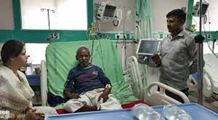 गलत ब्लड ग्रुप का खून चढ़ा देने से दो मरीजों की जान पर बनी