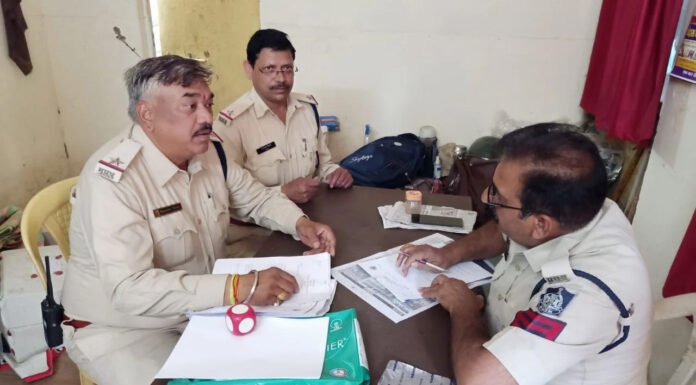 नशीले इंजेक्शन की तस्करी में दो दबोचे, 94,600 रुपये के प्रतिबंधित इंजेक्शन बरामद