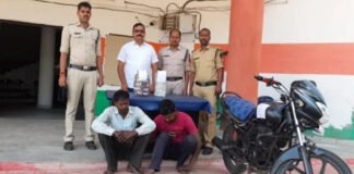 नशीली दवाइयां ले जा रहे दो युवक गिरफ्तार, जेल भेजे