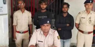 प्रतिबंधित कफ सिरप की तस्करी पकड़ी, 15 लाख की सिरप के साथ दो Arrest