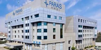 पारस हॉस्पिटल 6 महीने के लिए सस्पेंड, इलाज में लापरवाही पर लिया एक्शन