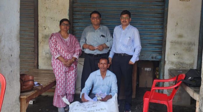 क्लीनिक और मेडिकल स्टोर पर रेड, 30 हज़ार की अवैध दवाइयां सीज़