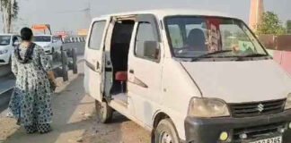 एविल इंजेक्शन की खेप से भरी ईको गाड़ी पकड़ी, दो आरोपी फरार