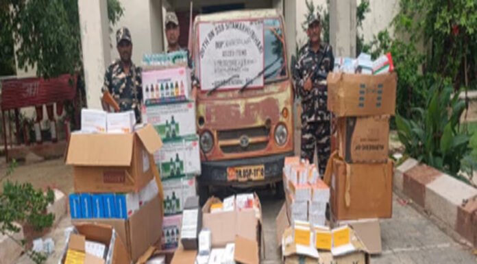 खांसी, गैस, ताकत जैसी दवाओं की तस्करी रोकी, दवाओं से लदी पिकअप जब्त