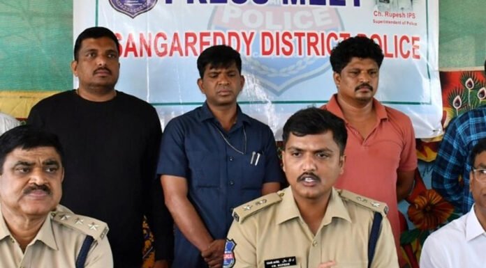 अल्प्राजोलम दवा बनाने वाली अवैध फैक्टरी सील, दो आरोपी अरेस्ट