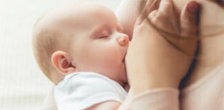 मां का दूध बच्चे के लिए है बेहद फायदेमंद, स्तनपान से दोनों को लाभ