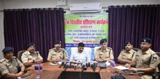 नशा सप्लाई करने वाली फार्मा कंपनी का भंडाफोड़, थोक दवा विक्रेता पिता-पुत्र गिरफ्तार