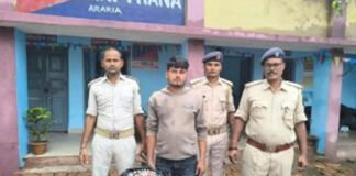 नशीली दवा की तस्करी पकड़ी, बाइक सवार गिरफ्तार और दूसरा फरार