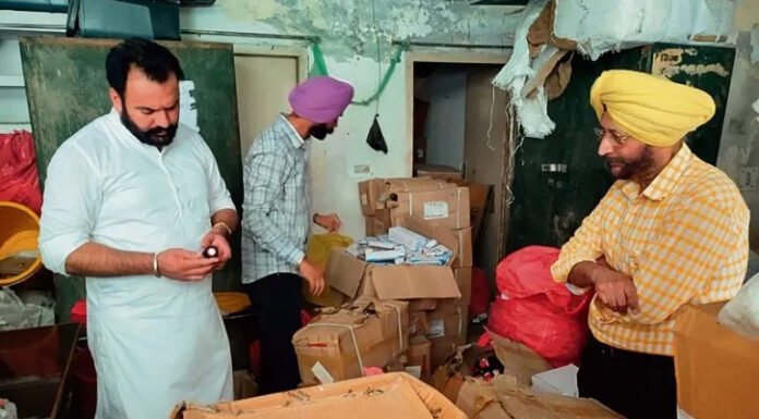 सिविल अस्पताल से एमएलए ने किया औचक निरीक्षण, एक्सपायरी दवाएं मिली