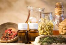 बंगाली आयुर्वेदिक औषधालय पर एक्सपायर व नशीली दवाएं जब्त