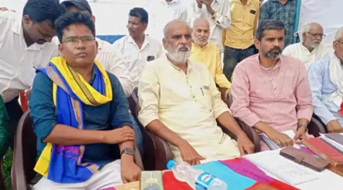 जिला अस्पताल के निजीकरण का विरोध, आंदोलन की चेतावनी