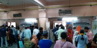 रेजिडेंट डॉक्टर हड़ताल पर, रजिस्ट्रेशन होंगे निलंबित