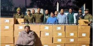 कफ सिरप की तस्करी पकड़ी, 15 लाख की सिरप समेत पिकअप चालक काबू