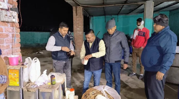 नकली पनीर और दूध सप्लाई का भंडाफोड़, तीन मिलावटखोर अरेस्ट