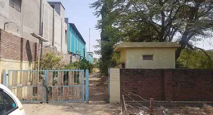 आयुर्वेदिक दवा निर्माता के खिलाफ केस दर्ज, मालिक ने आरोपों से किया इनकार