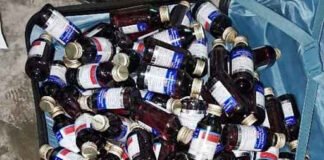 कफ सिरप की तस्करी में दो नाबालिग रेलवे स्टेशन पर गिरफ्तार