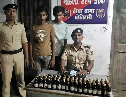 ऑनरेक्स कफ सिरप की खेप के साथ दो युवक गिरफ्तार