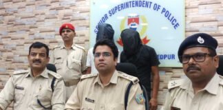 नशीली दवा कुरियर के जरिये मंगाकर बेचने के आरोपी दो युवक अरेस्ट